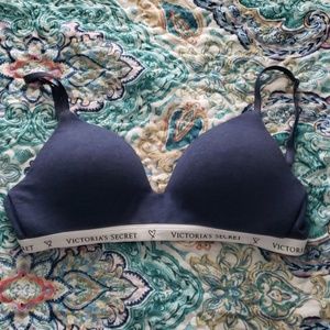 Victoria Secret T-Shirt Bra